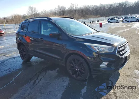 2017 Ford Escape Se из США, поврежденный, VIN 1FMCU0GD5HUD74338